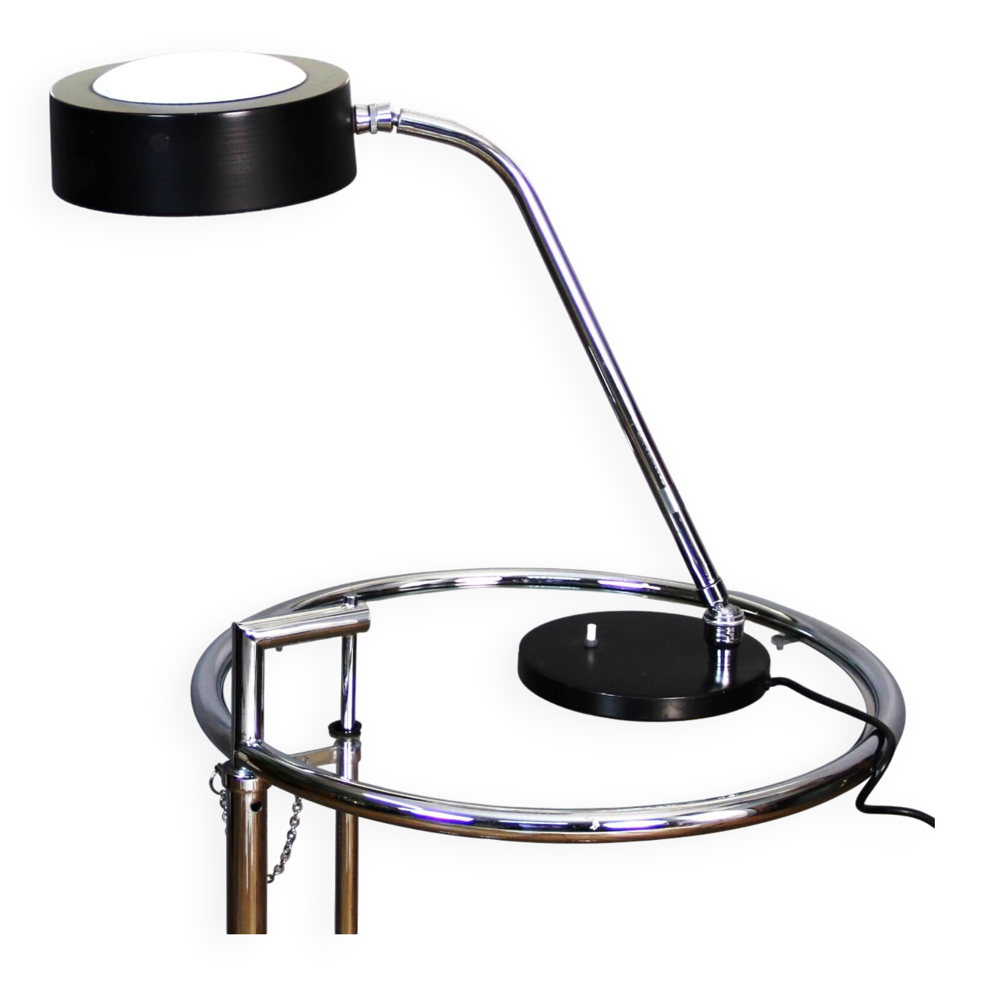 Model 900 lamp, Maison Jumo