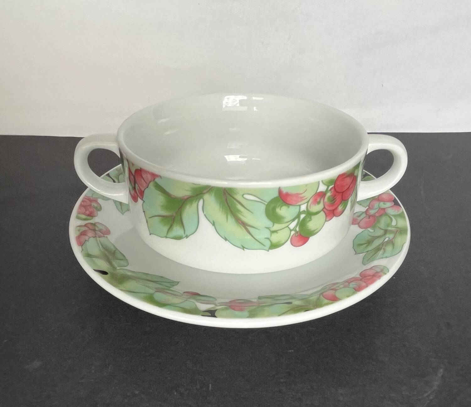 3 porcelain bowls + saucers