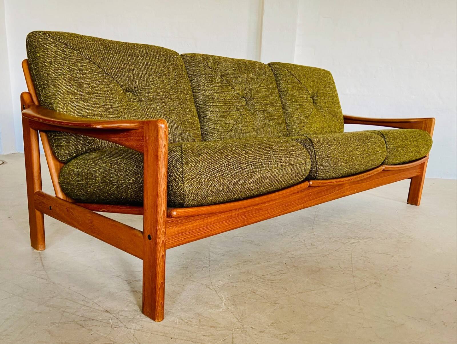 Canapé 3 personnes vintage rétro danois du milieu du siècle par Arne Wahl Iversen 1970