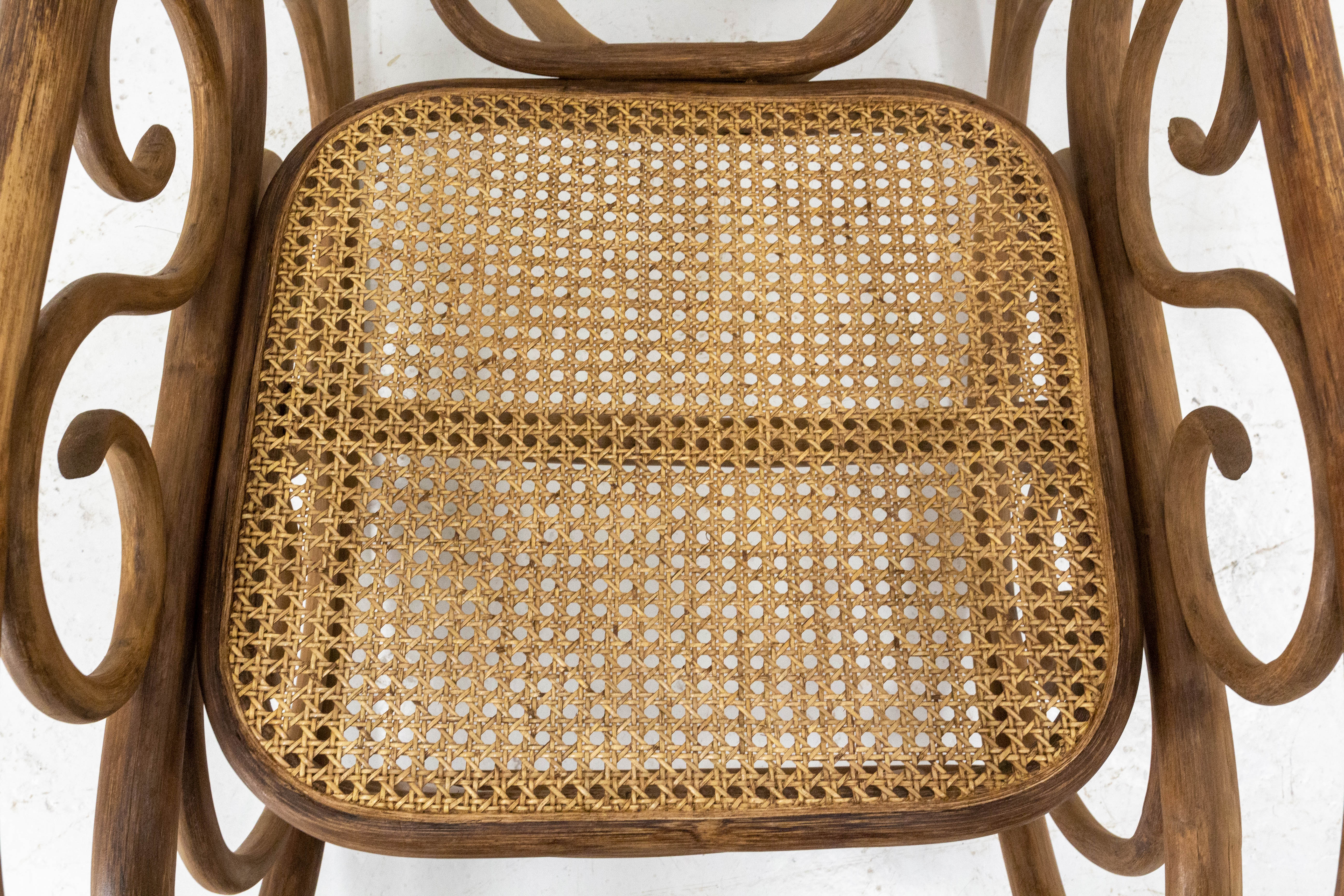 Rocking chair curved wood and cannage