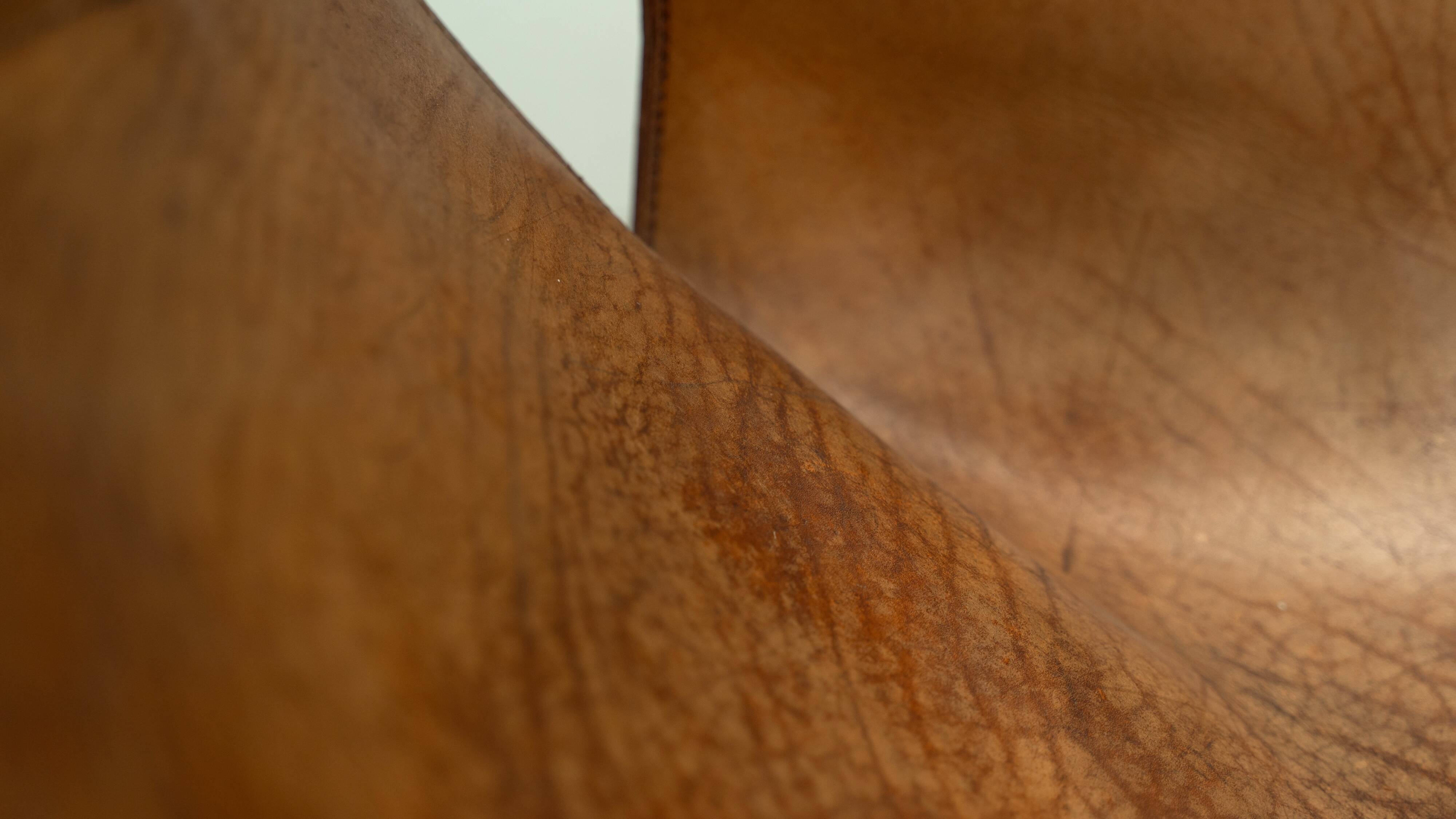 Fauteuil simple en cuir italien