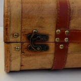 Small suitcase, wooden box