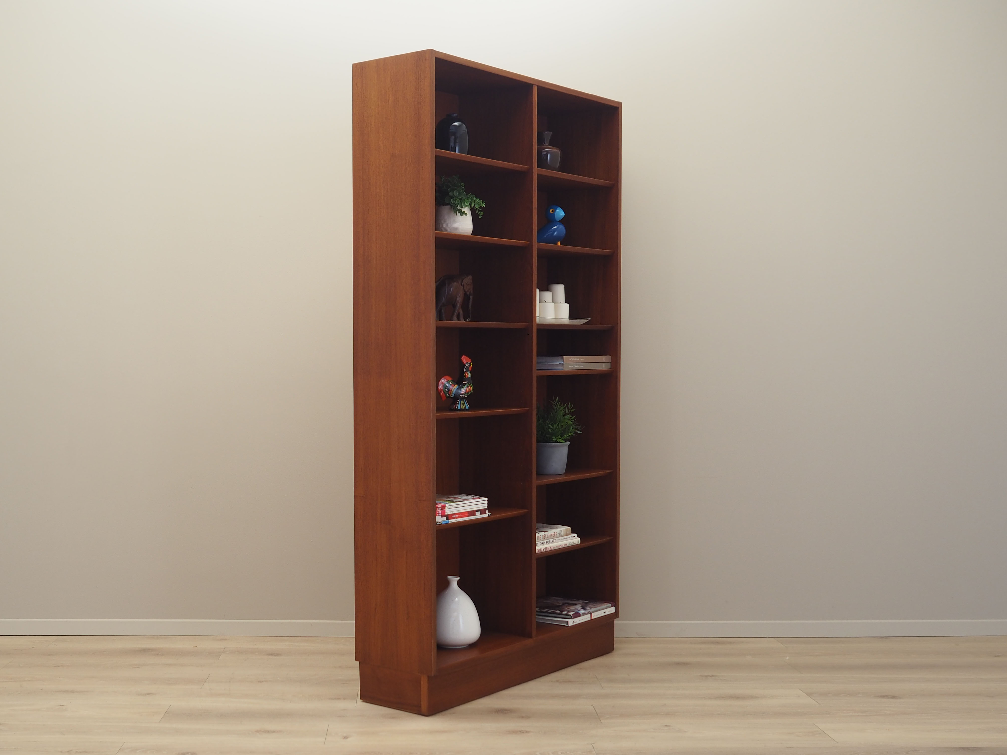 Teak bookcase, Danish design, 1970s, manufactured by Hundevad