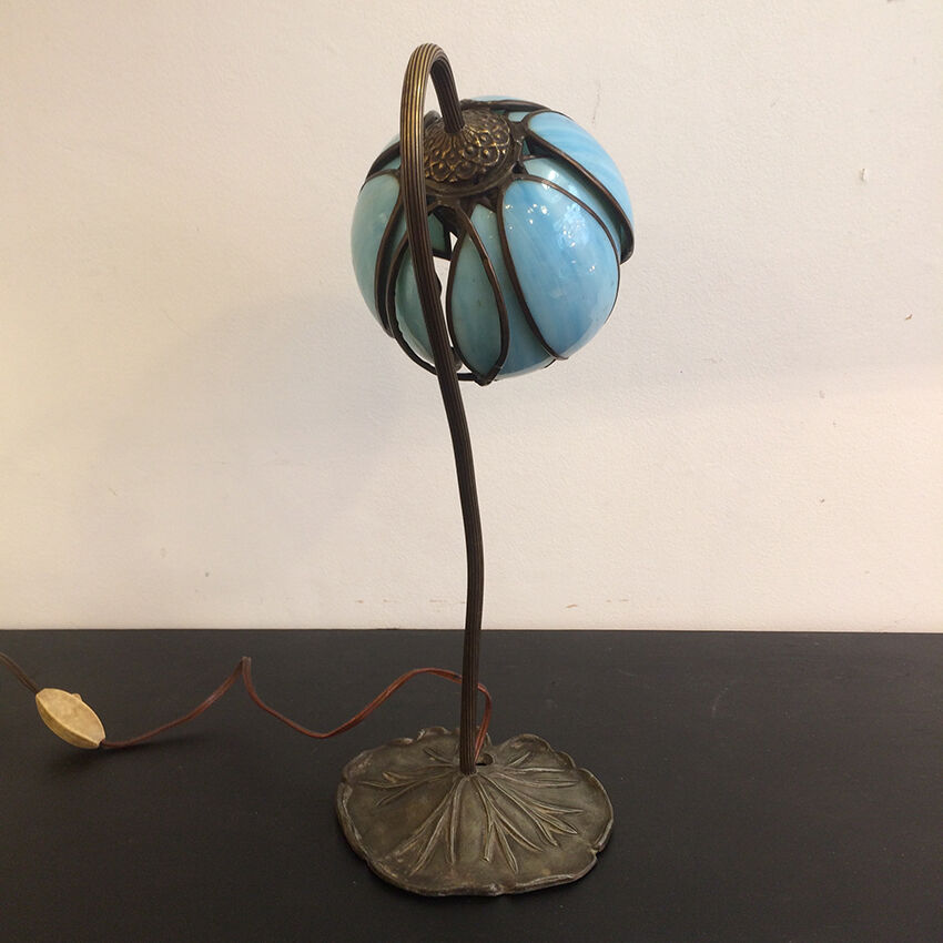Art deco lamp bronze foot, blue glass flower globe