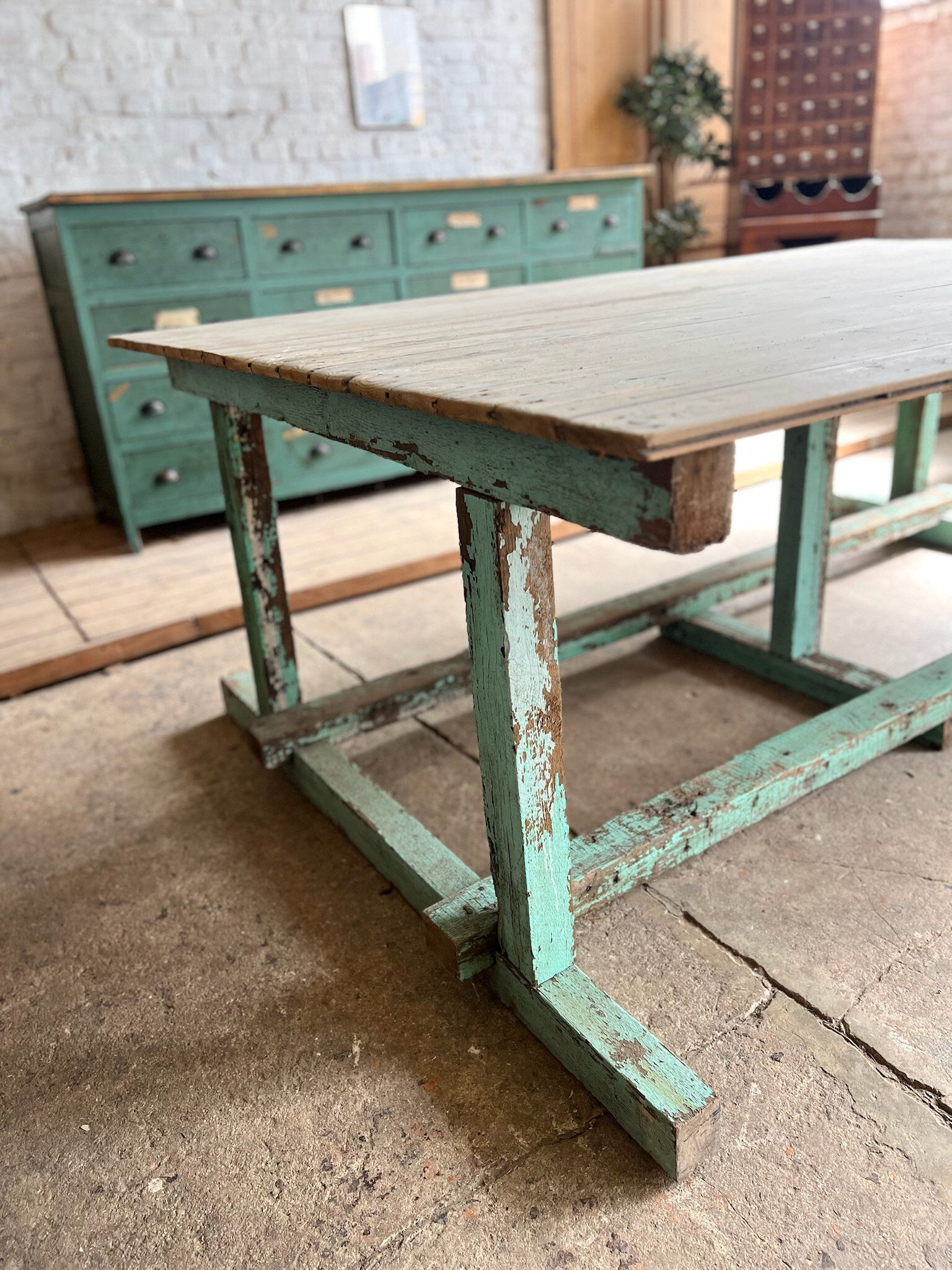 Old table / workshop island