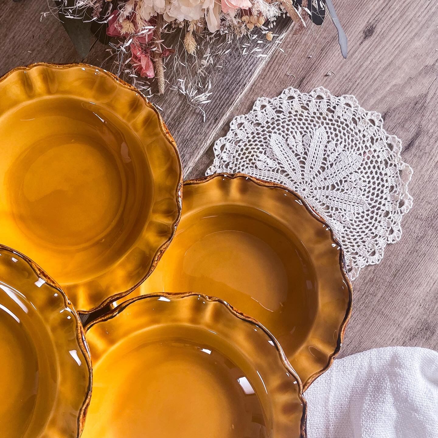 5 hollow plates Faience ADP