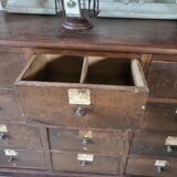 Ancien meuble de métier