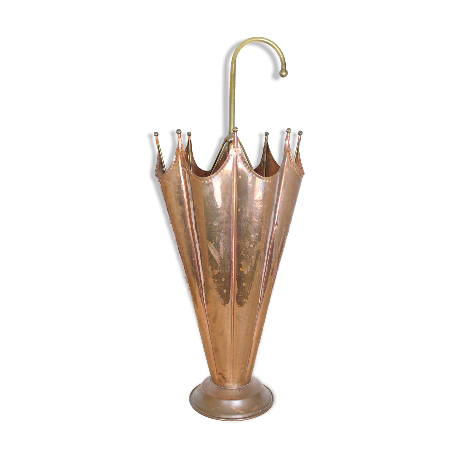 Copper umbrella door