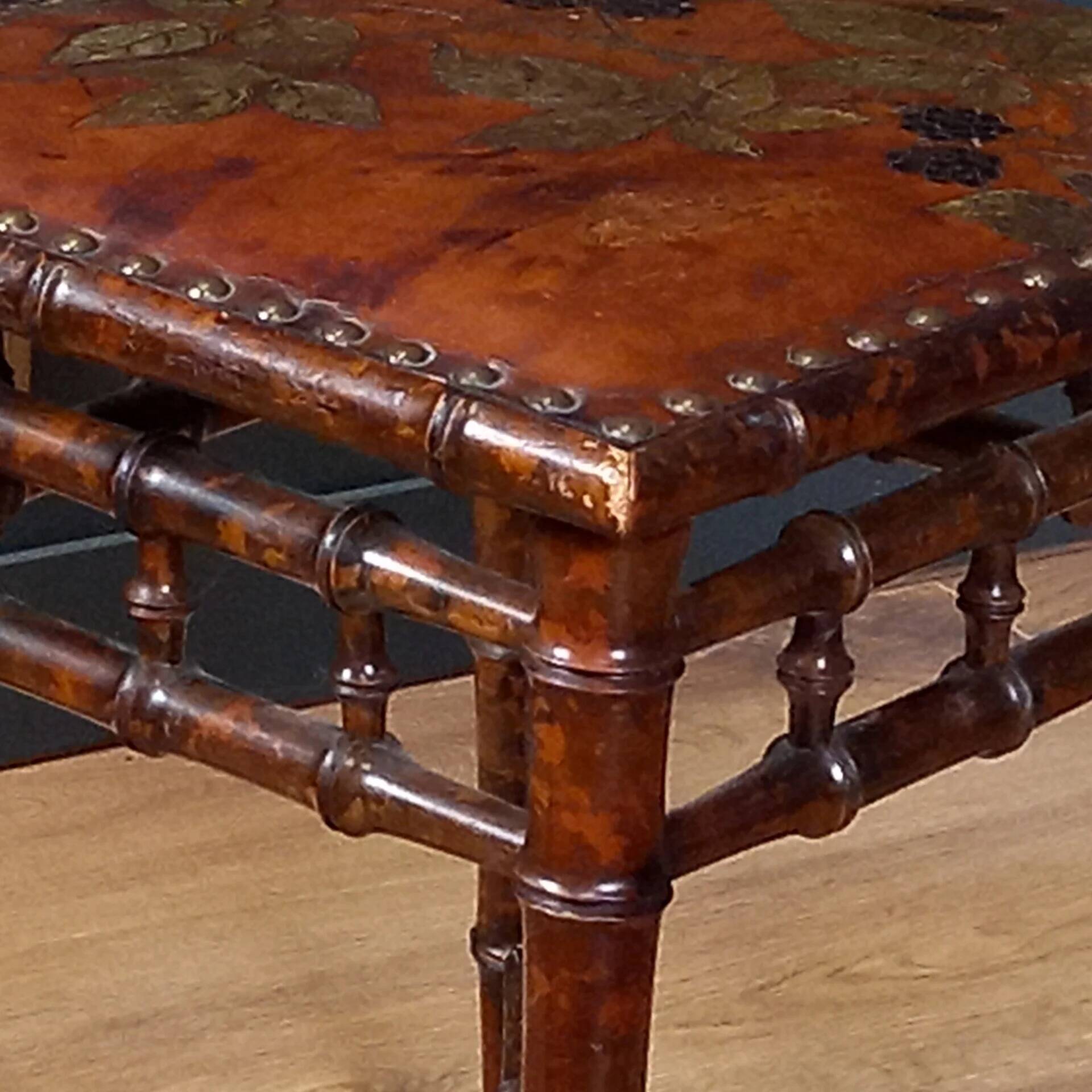 Tabouret Jugendstil par George Hulbe