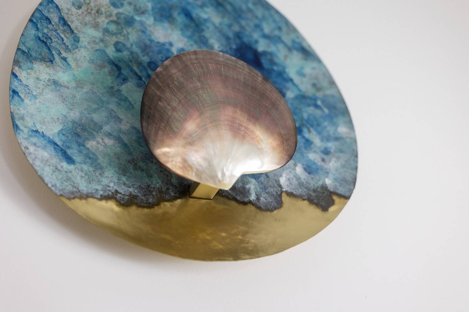Pair of wall lights model "black mother-of-pearl". Contemporary work.
