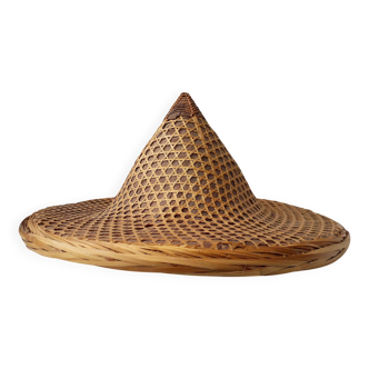 Chapeau asiatique