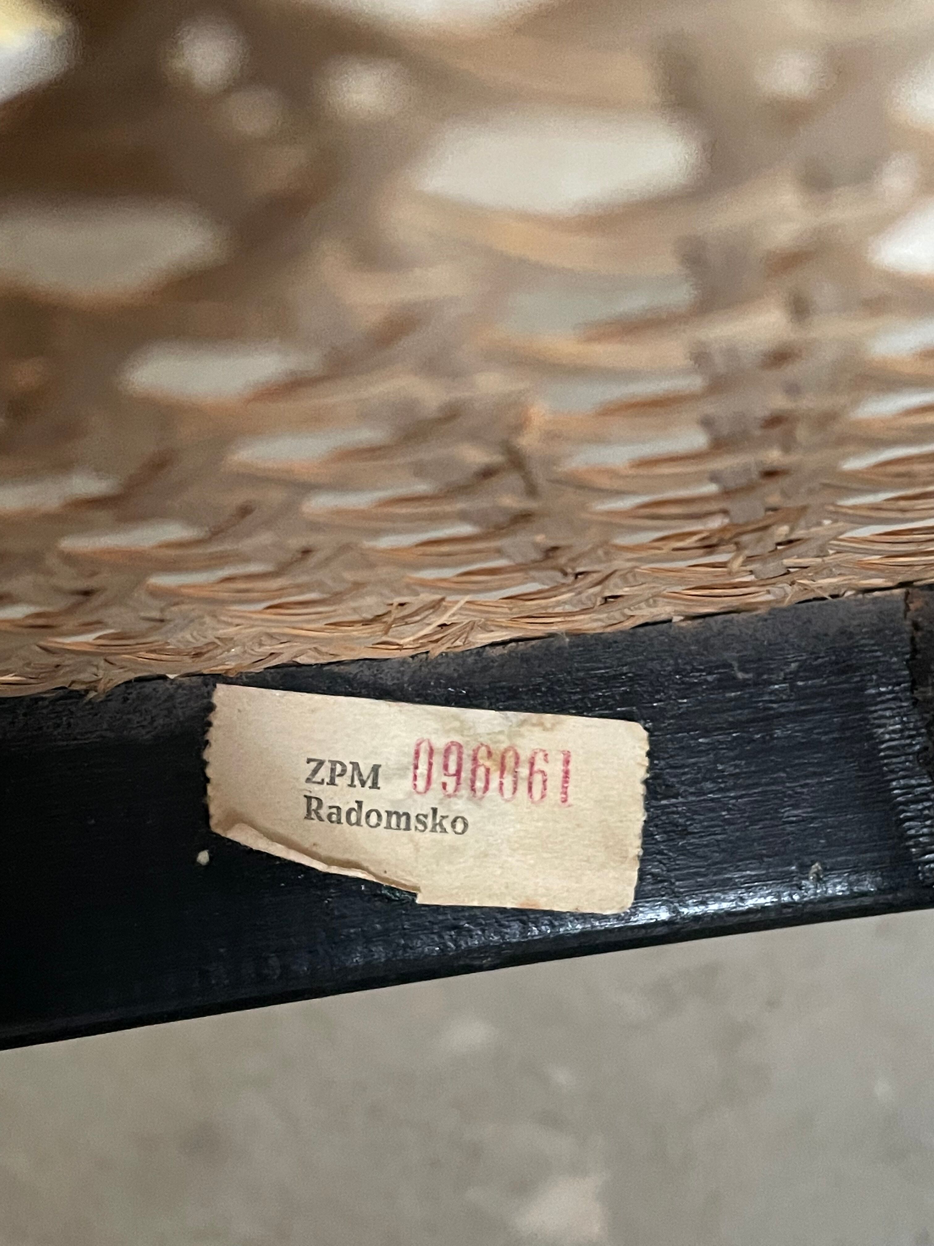 Thonet chairs n°18