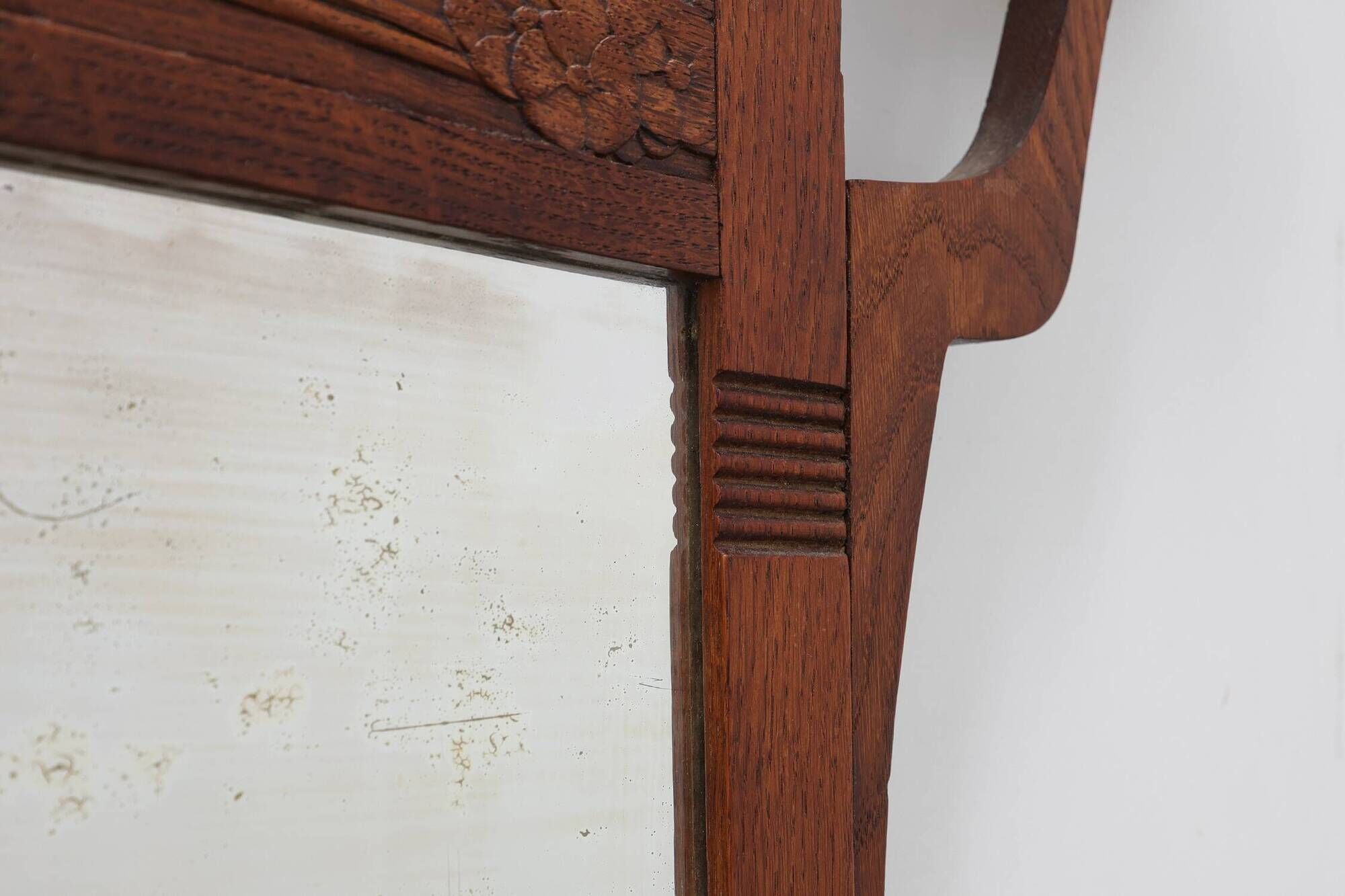 Art Nouveau Oak Coat Rack with Mirror and Floral Carvings, Belgium, circa 1