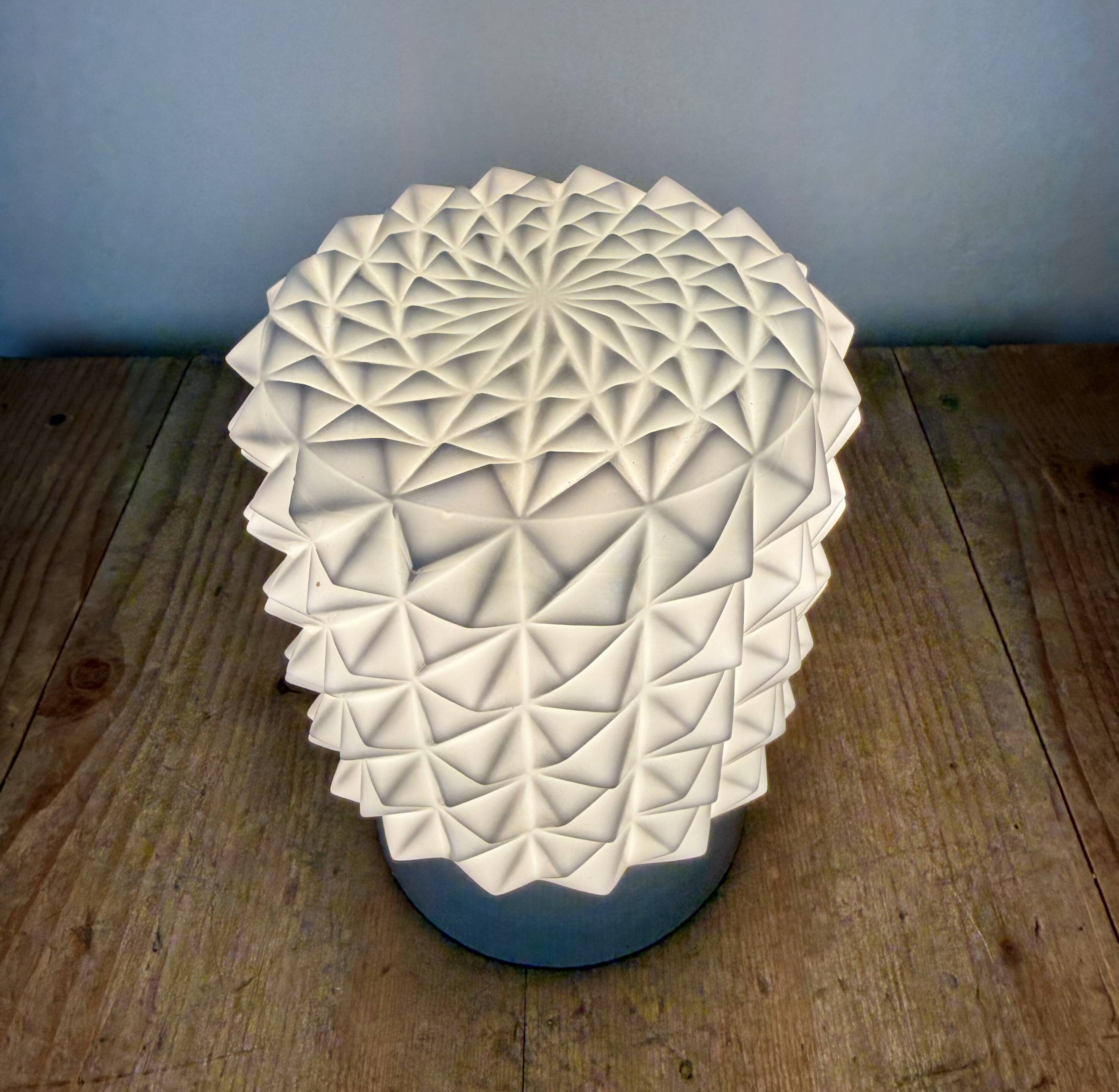 Lustre en porcelaine blanche vintage, années 1970