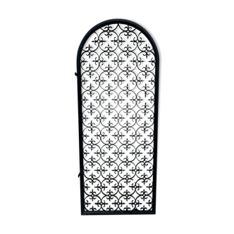 Large antique wrought iron gate – Arabesque pattern