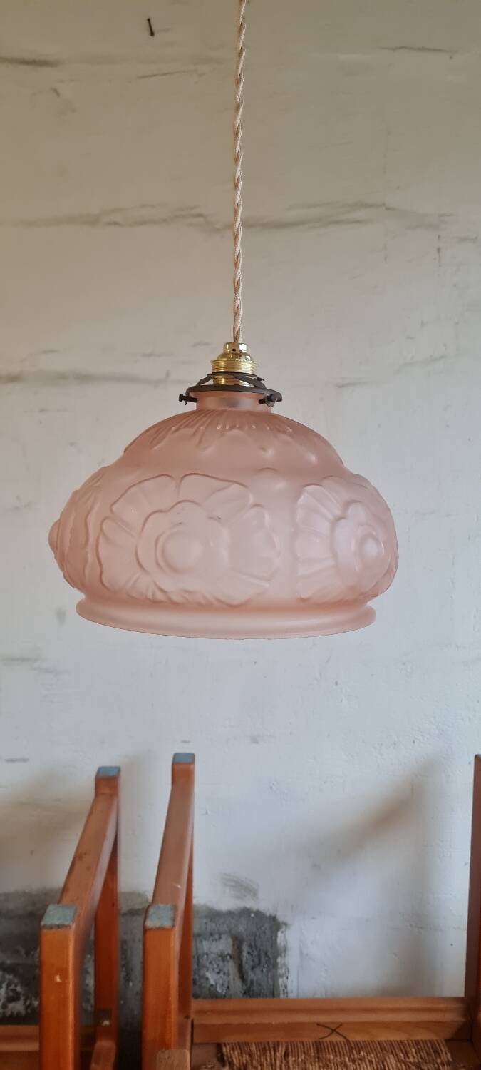 Art deco frosted glass pendant light