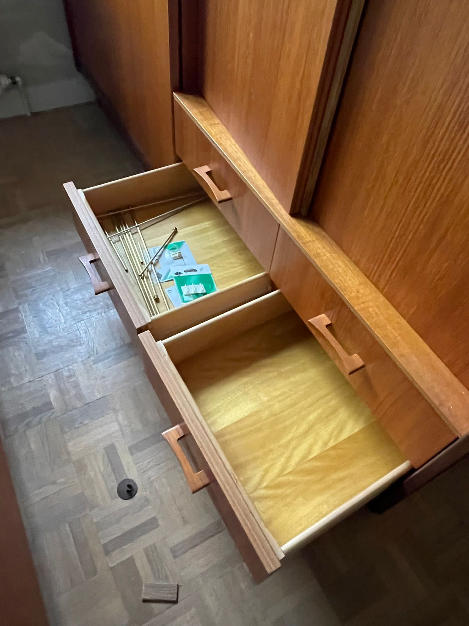 Armoire en teck années 60