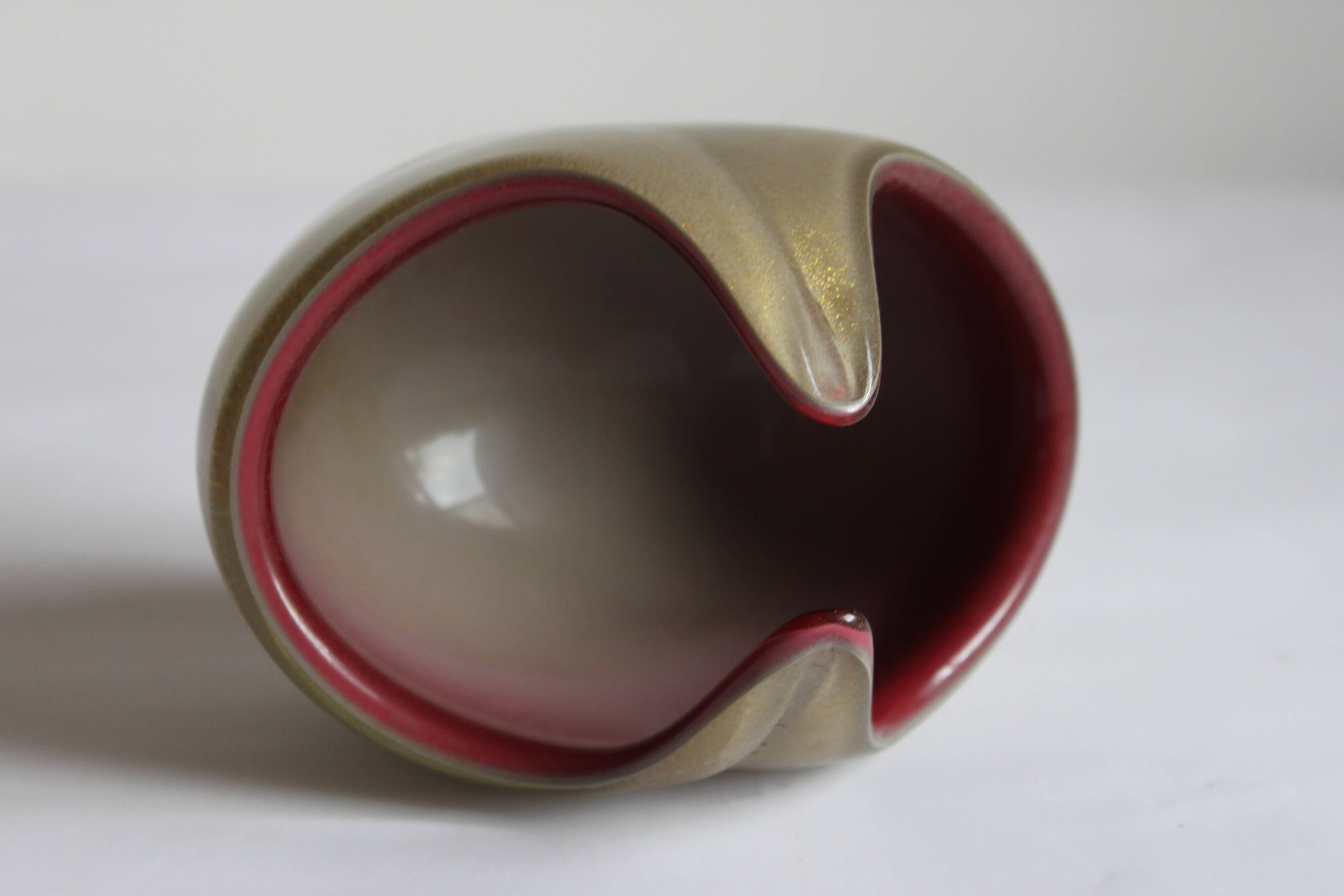 Horned aventurine and burgundy murano glass bowl, venice 1950s.