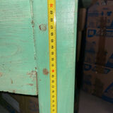 Console ancienne en bois vert et motifs floraux