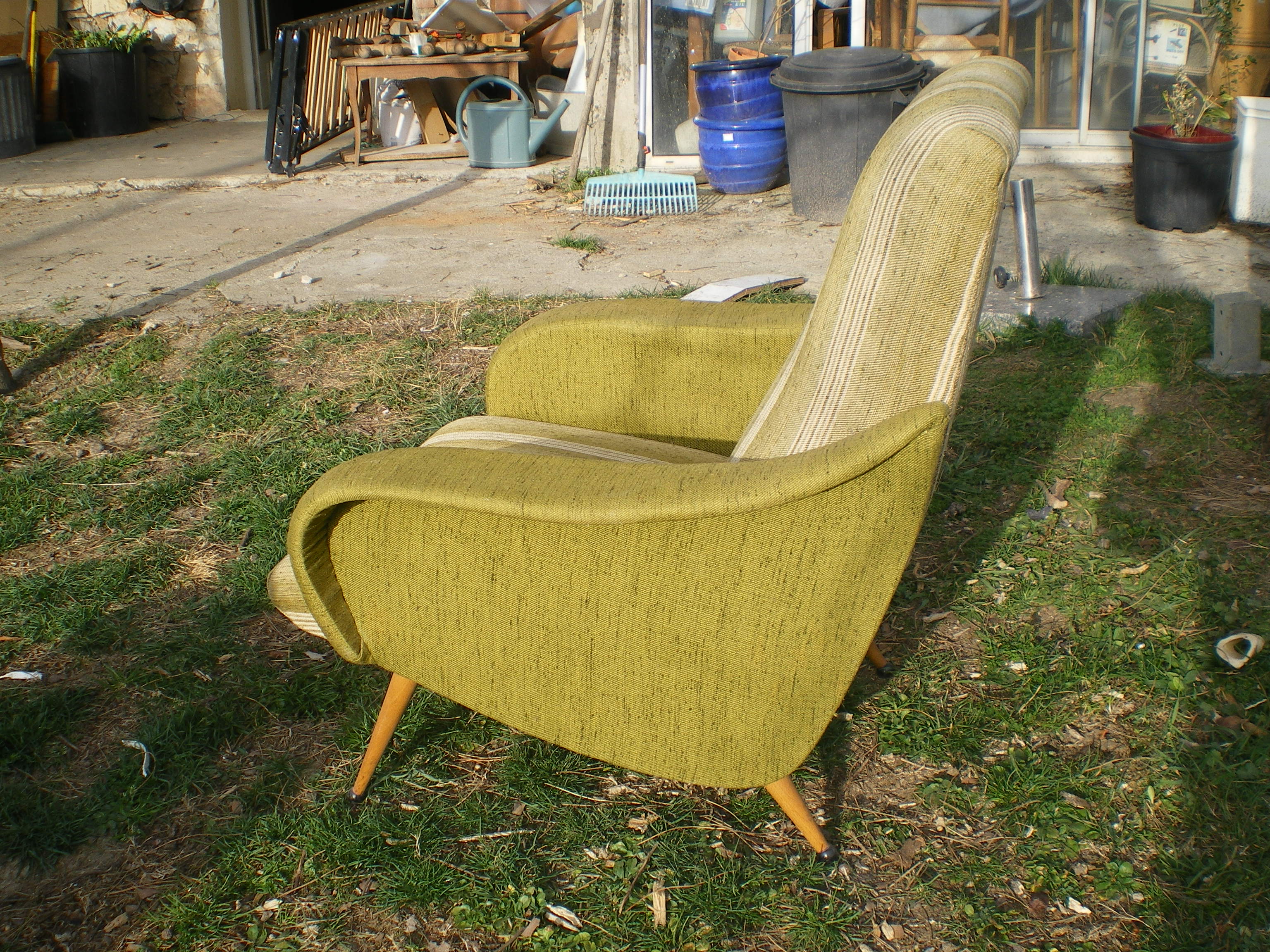Pair of vintage armchairs, Italian design