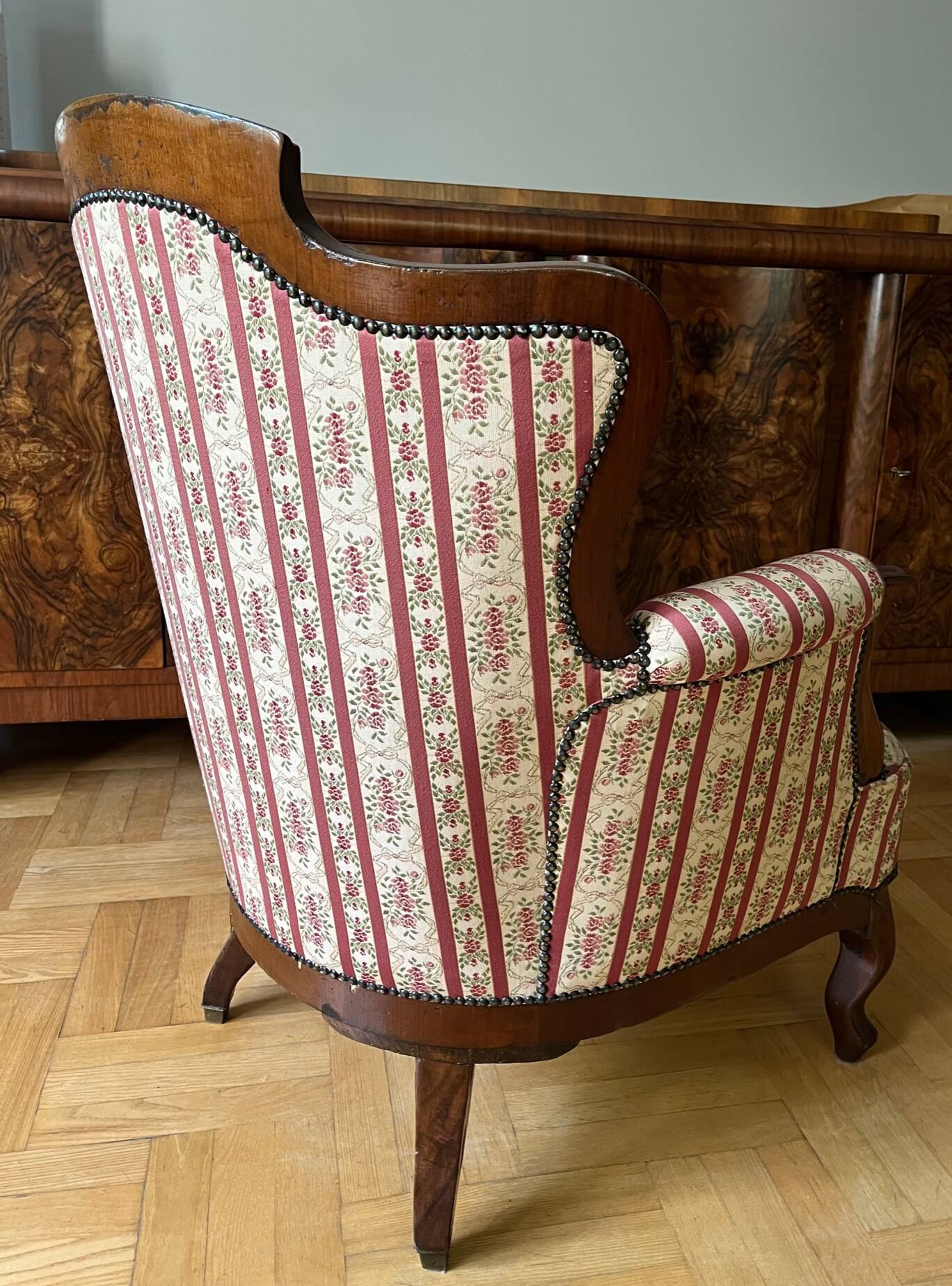 Louis Philippe style armchair with footrest from the 19th century.