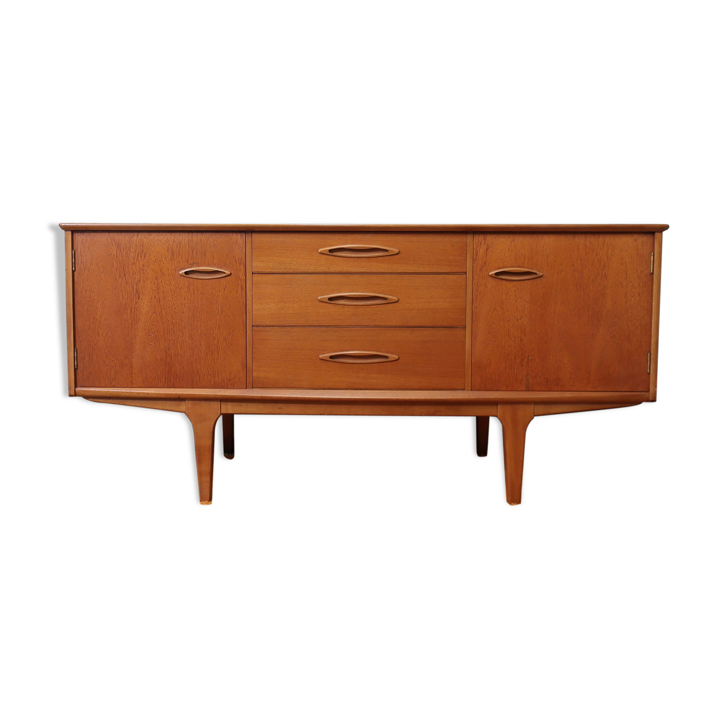 Clear teak thread from the 1960s