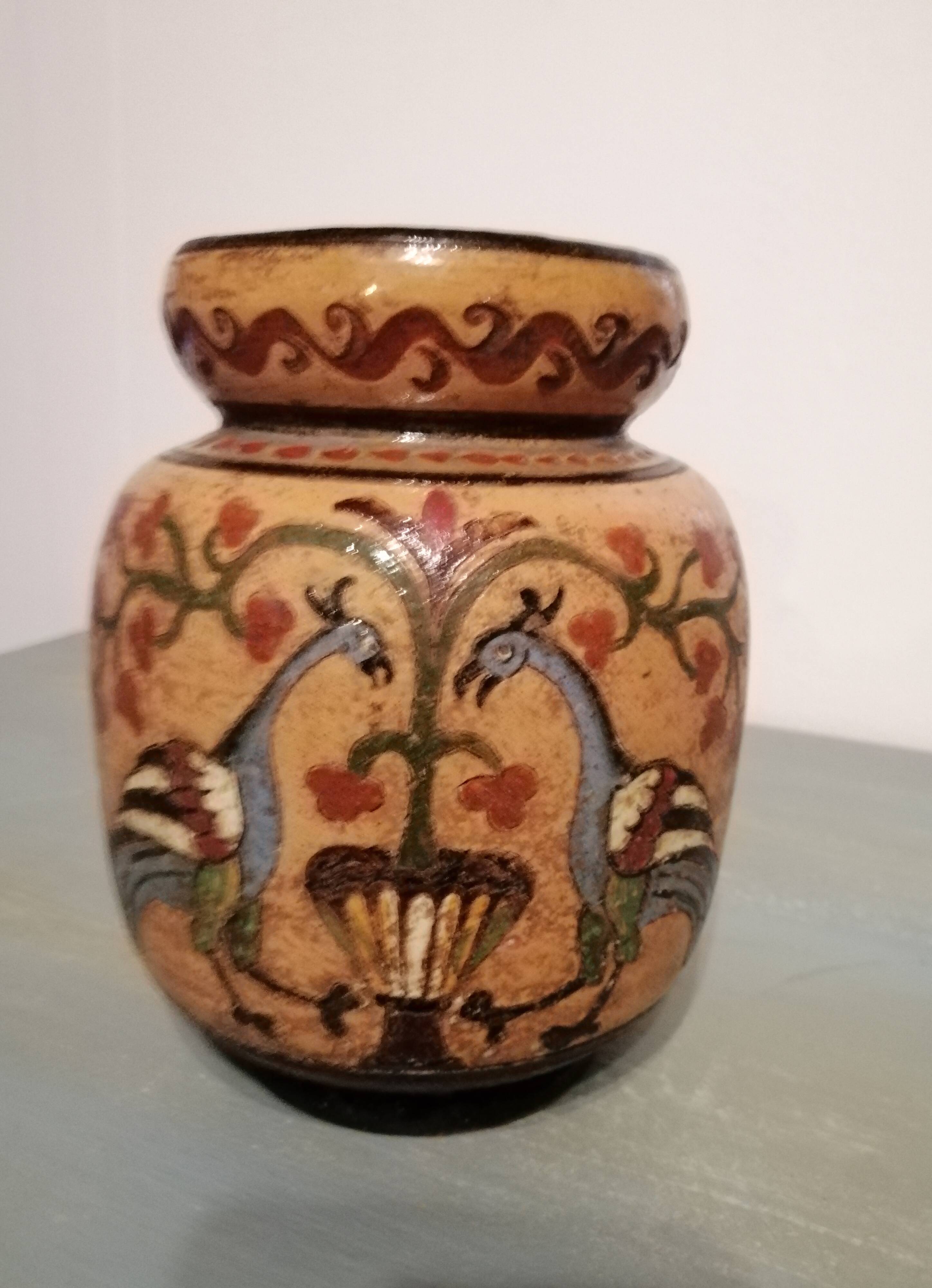 Terracota vase Arno Montopoli Italy 30s decorated with Peacocks