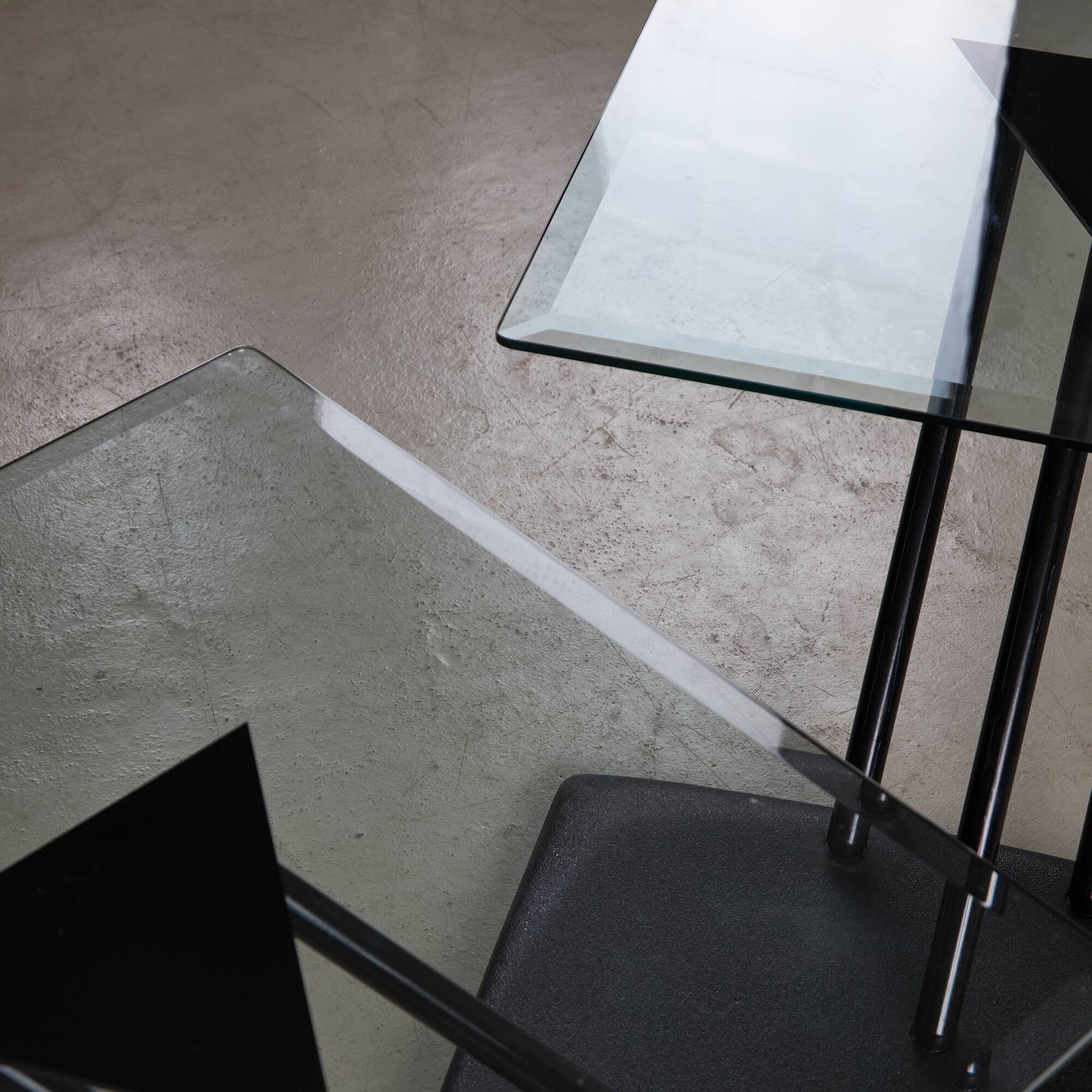 Italian Post-modern Glass Coffee Table for Bellato, 1980s