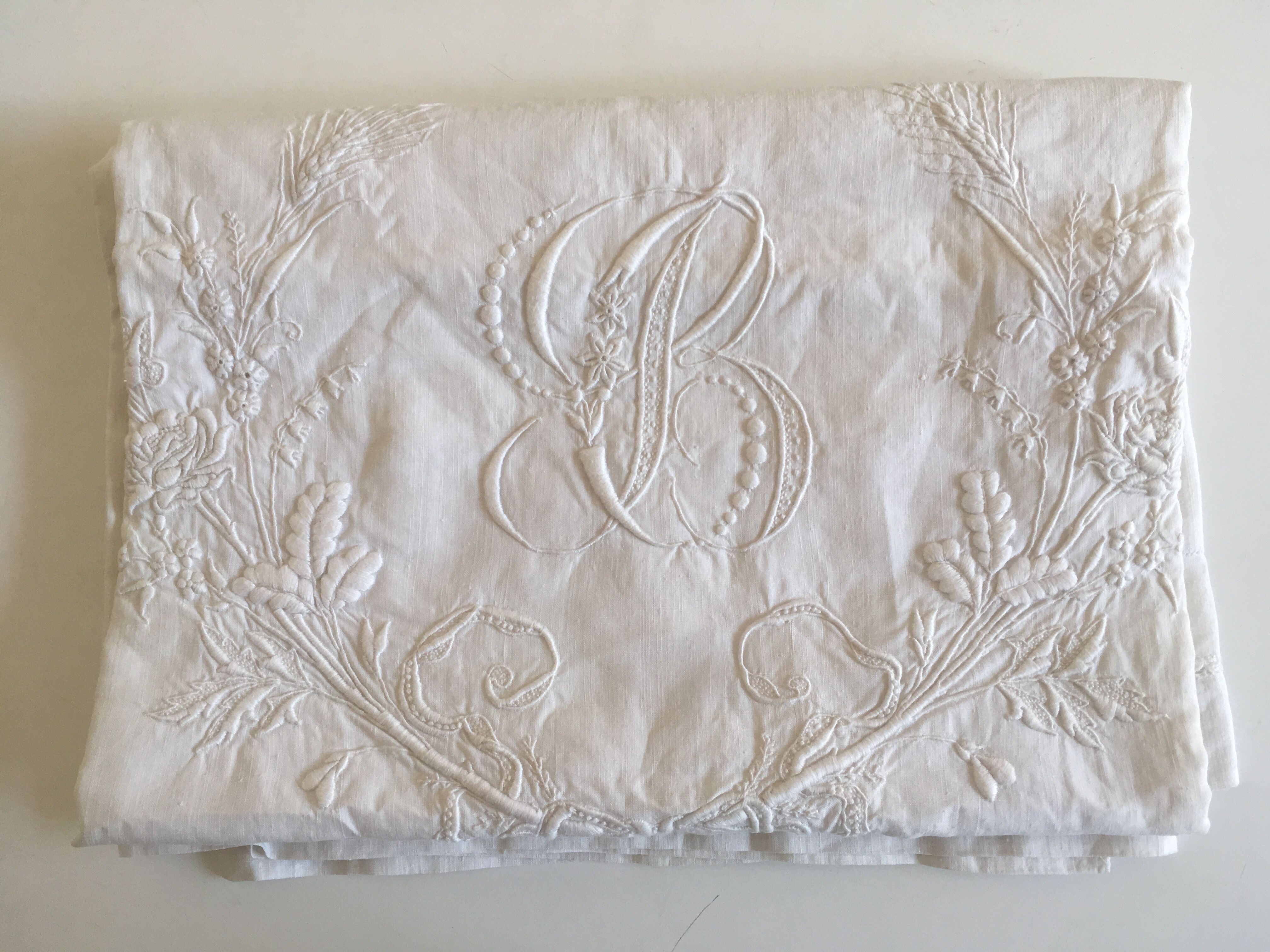 19th embroidered linen yarn wedding kit pillow taie B