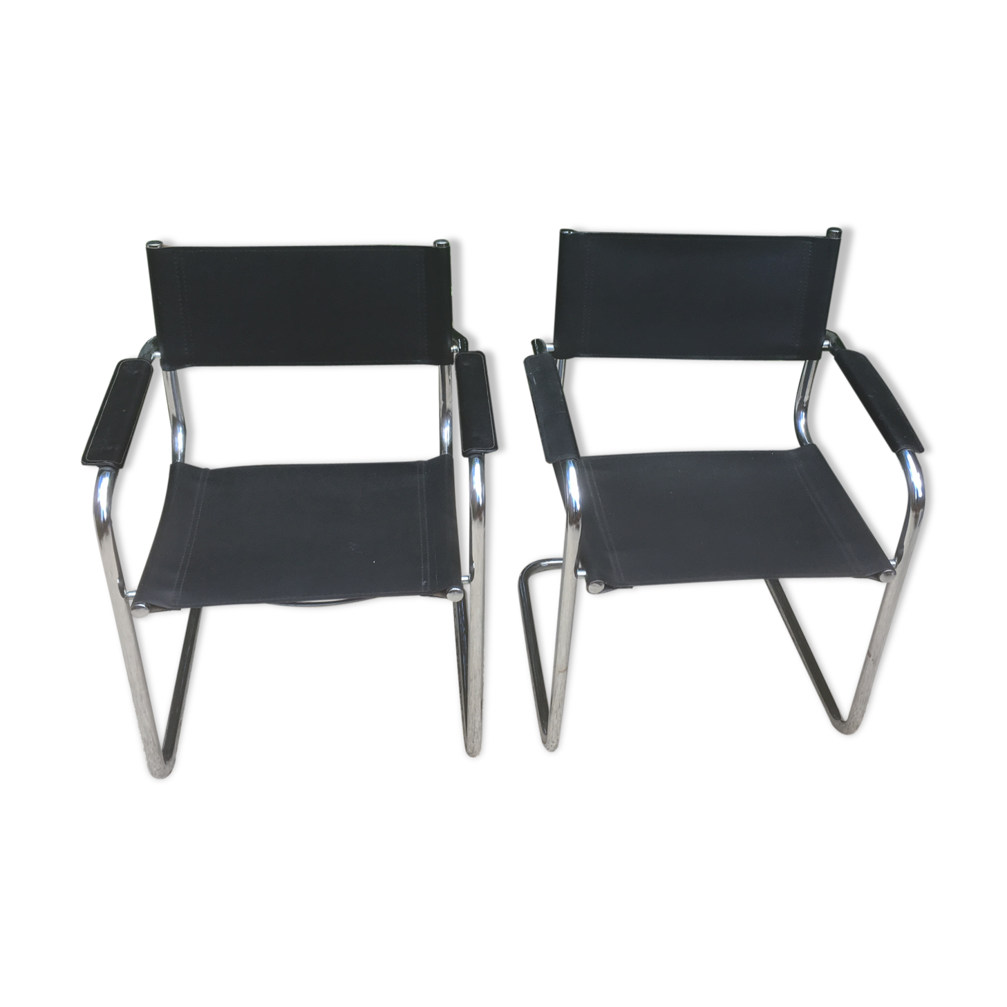 Pair of armchairs design Mateo Grassi