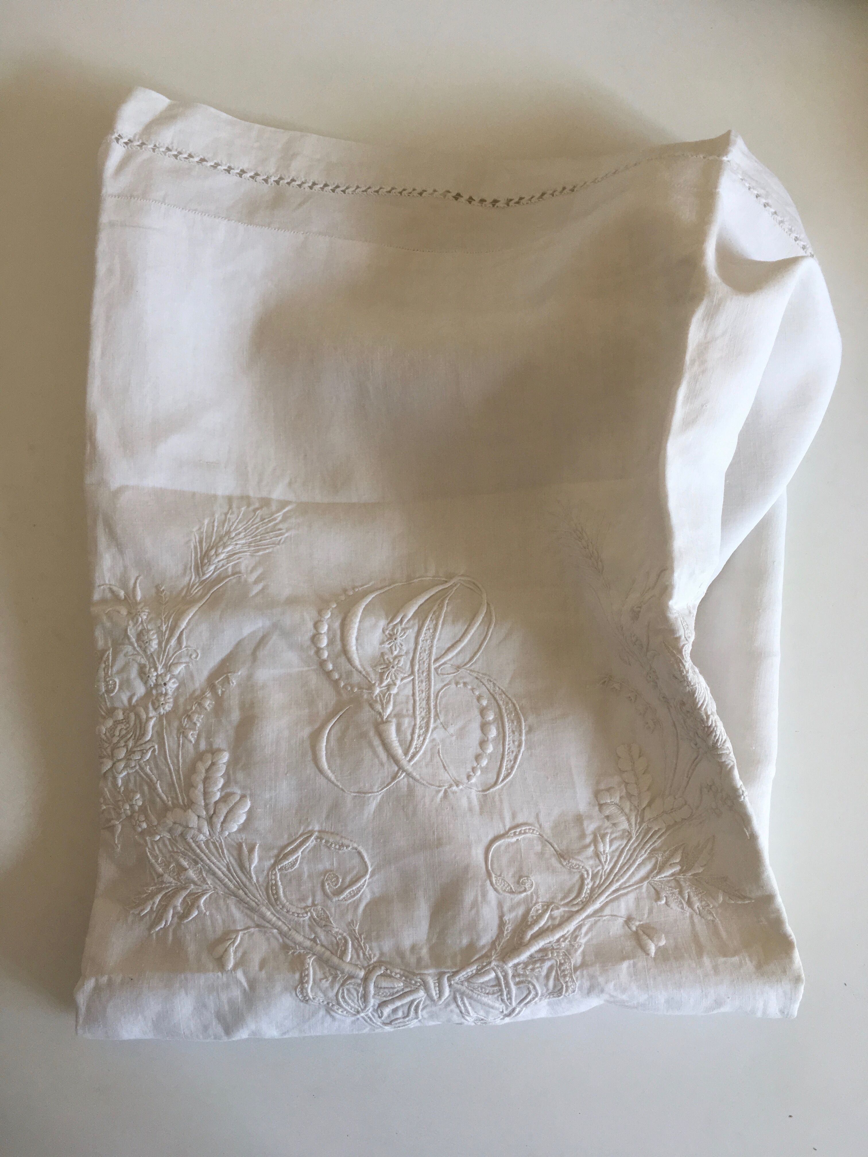 19th embroidered linen yarn wedding kit pillow taie B