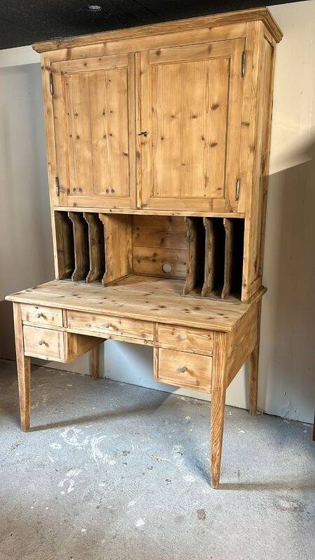 Old double desk