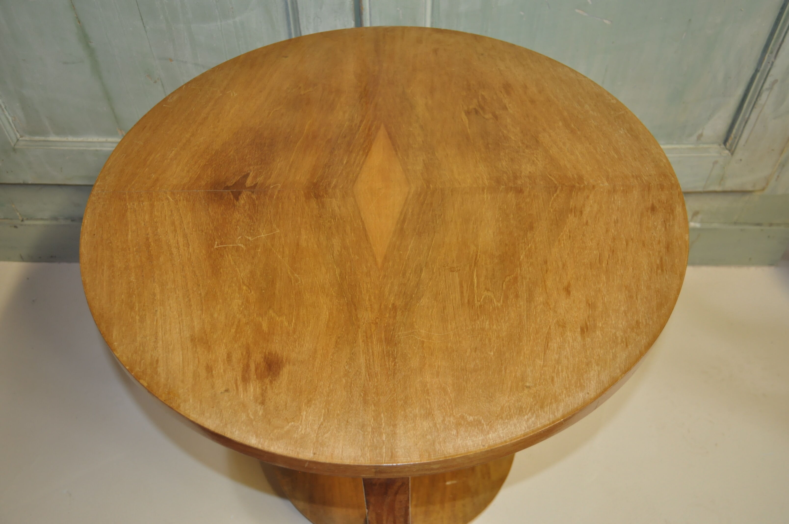 Art deco pedestal table