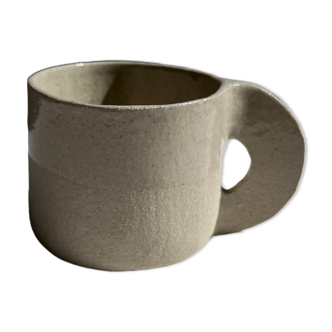 Cup, ear handle, cream - Léa Baldassari