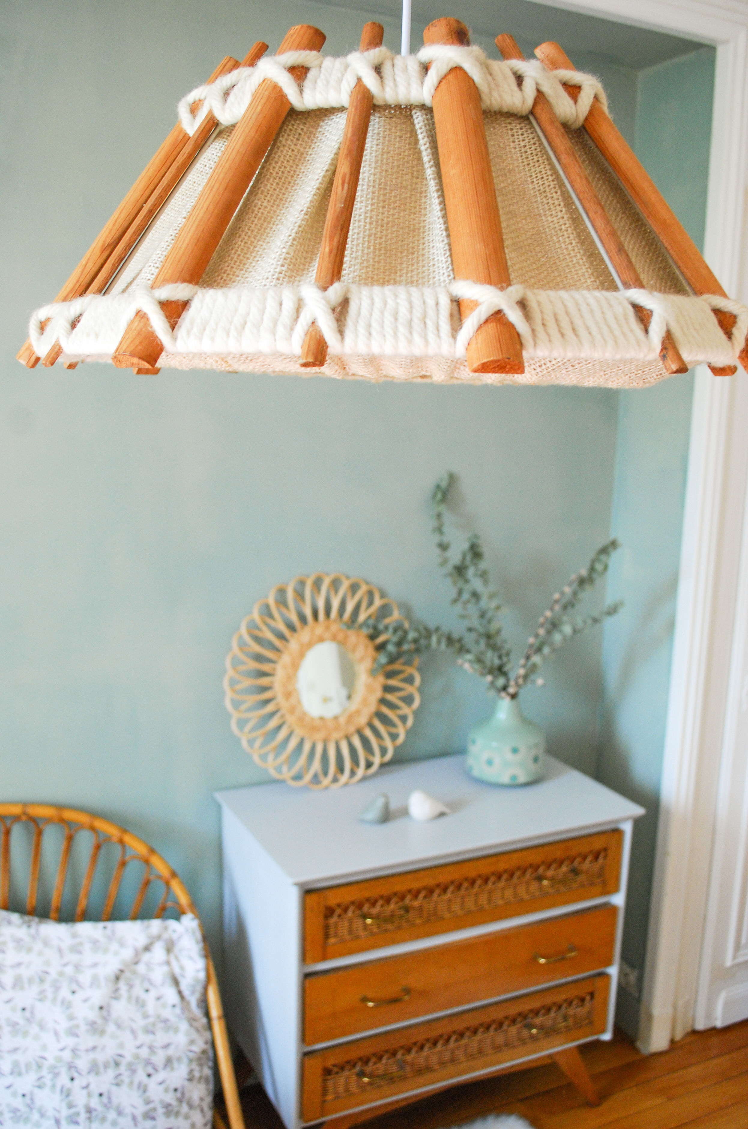 Vintage suspension wood, linen and wool