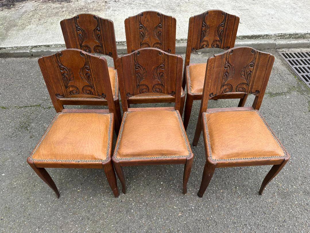 6 Art Deco gondola chairs in solid oak with brown leatherette, 1930s.