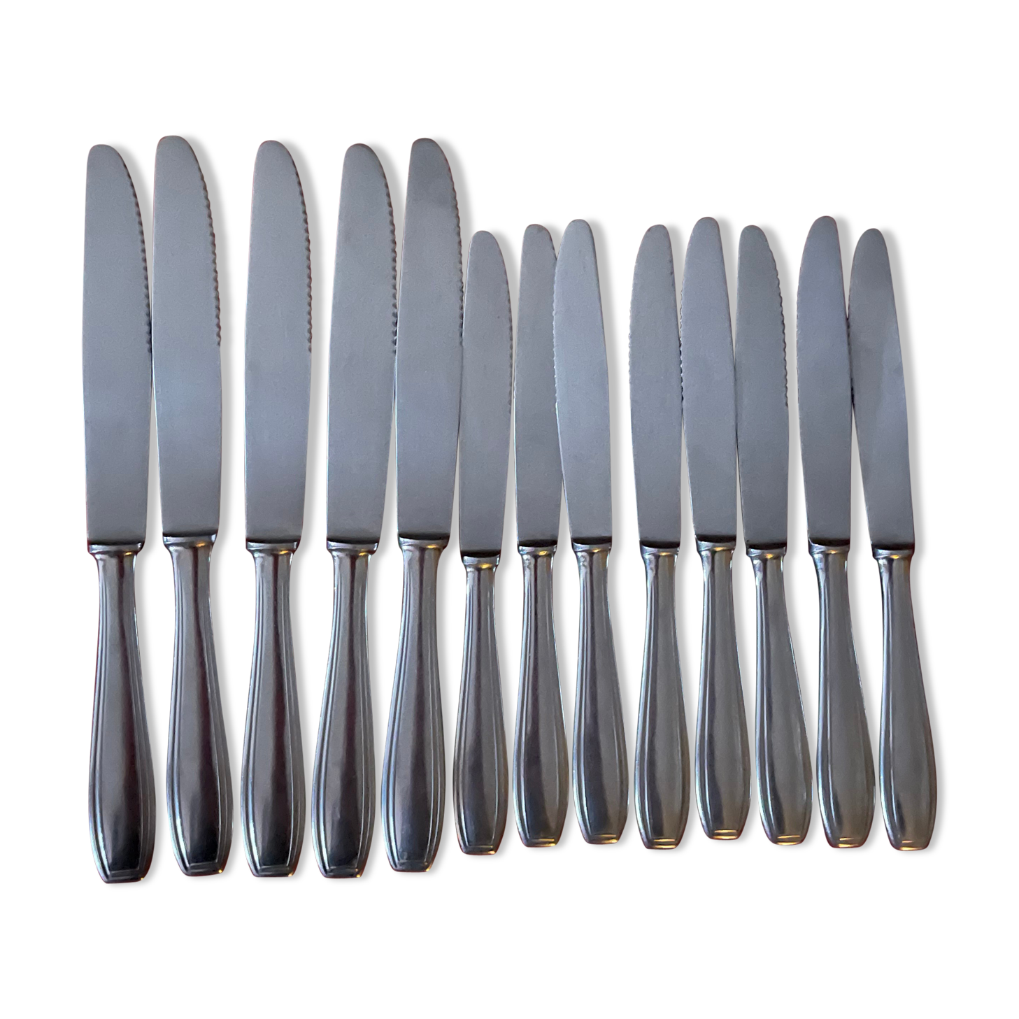 One-piece stainless knives
