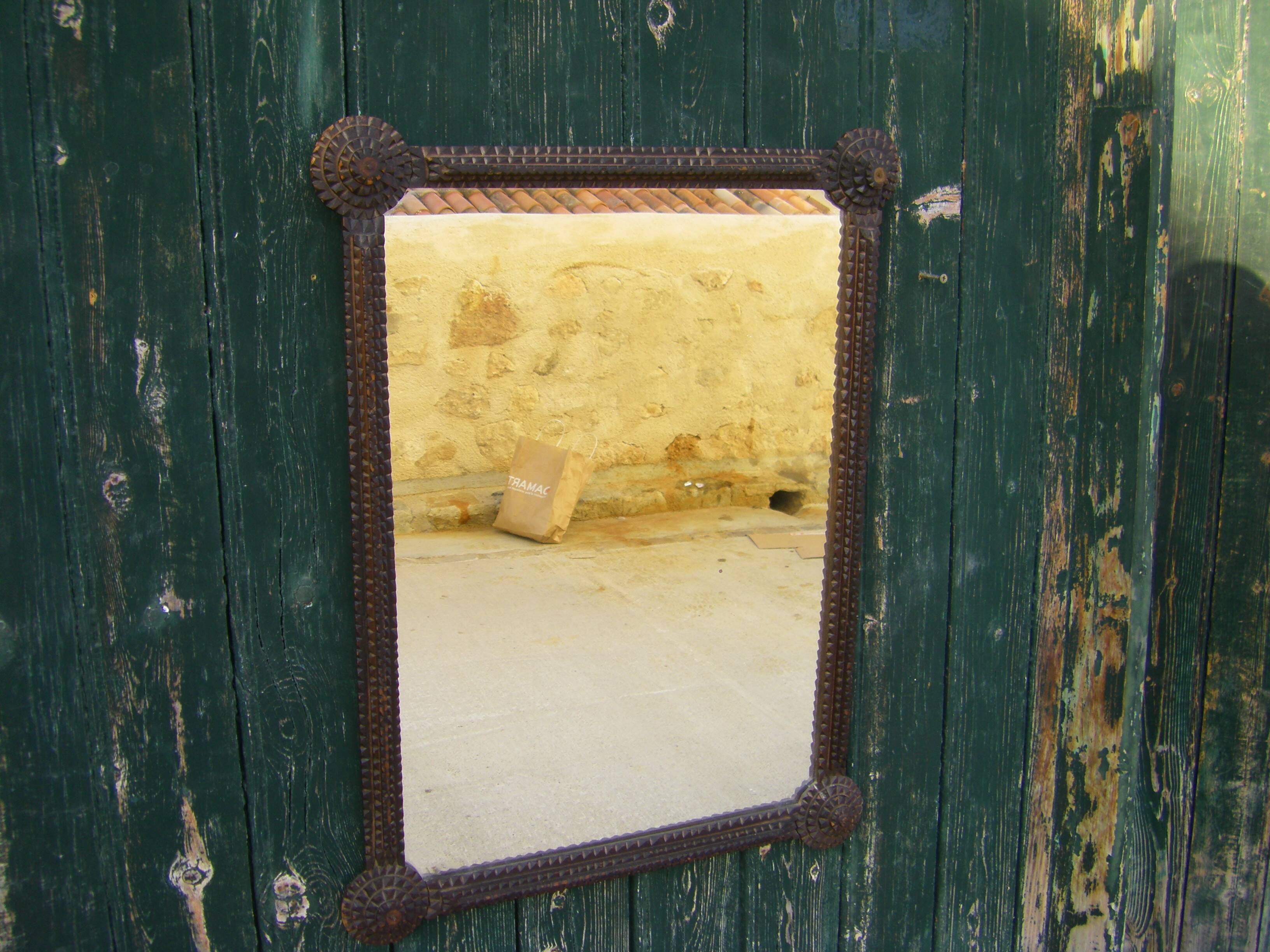 Old mirror "Tramp art"