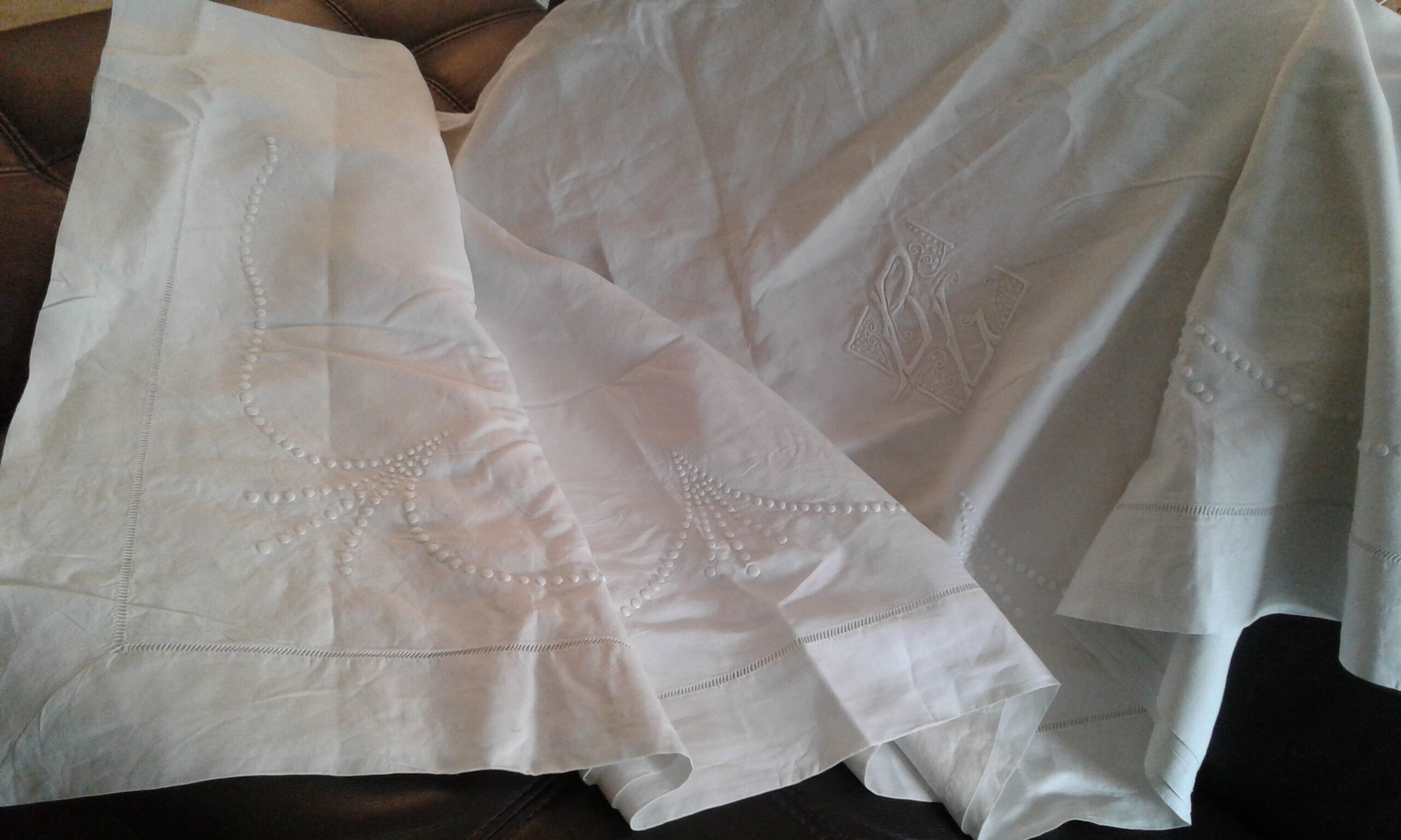 Drap en lin monogramme BG