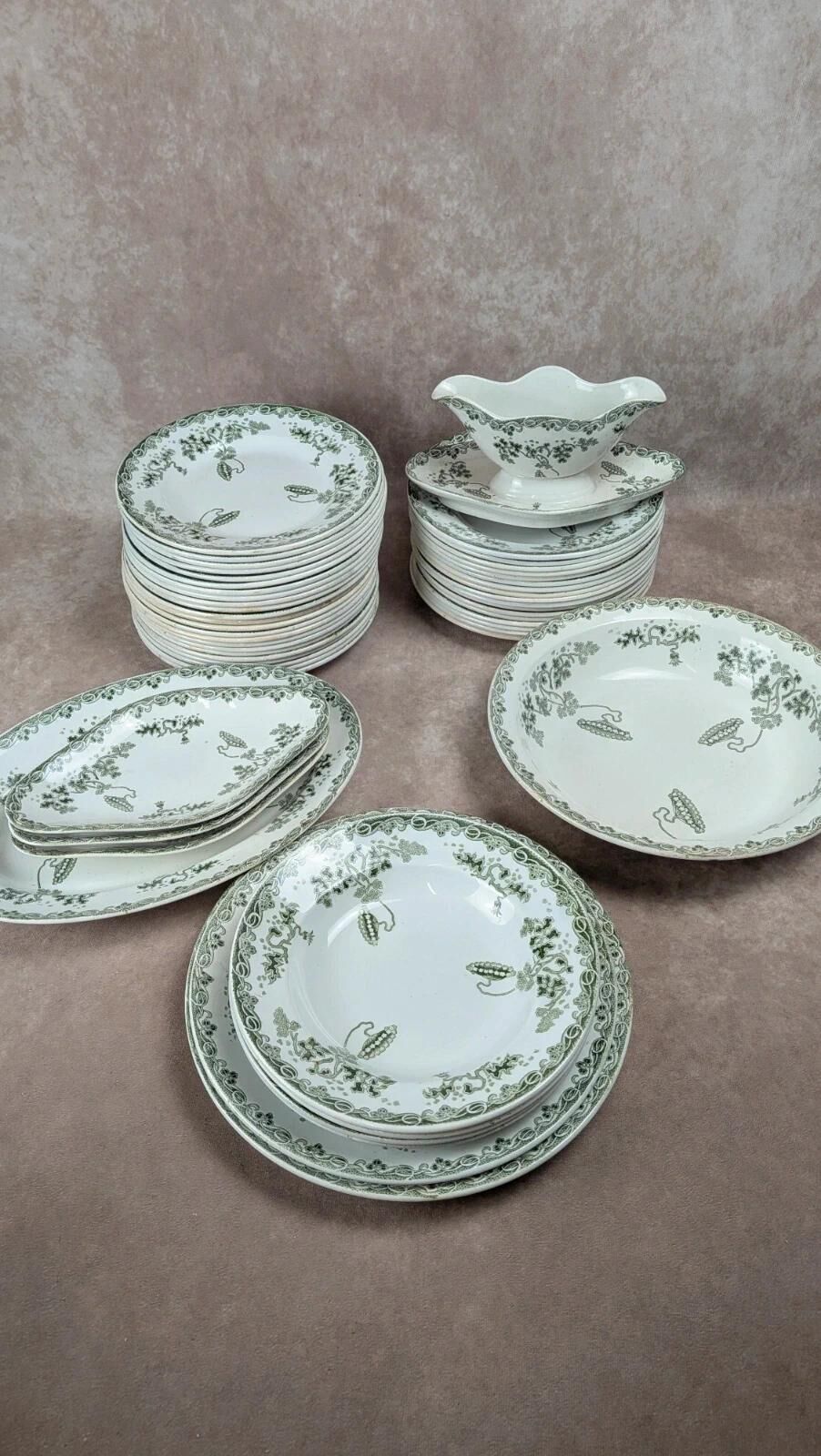 Antique shallow dish Saint-Amand – Ironstone – Modern Style model