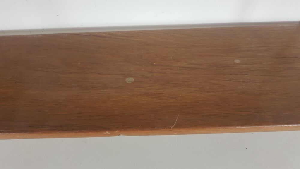 String shelf from the 60s and 70s