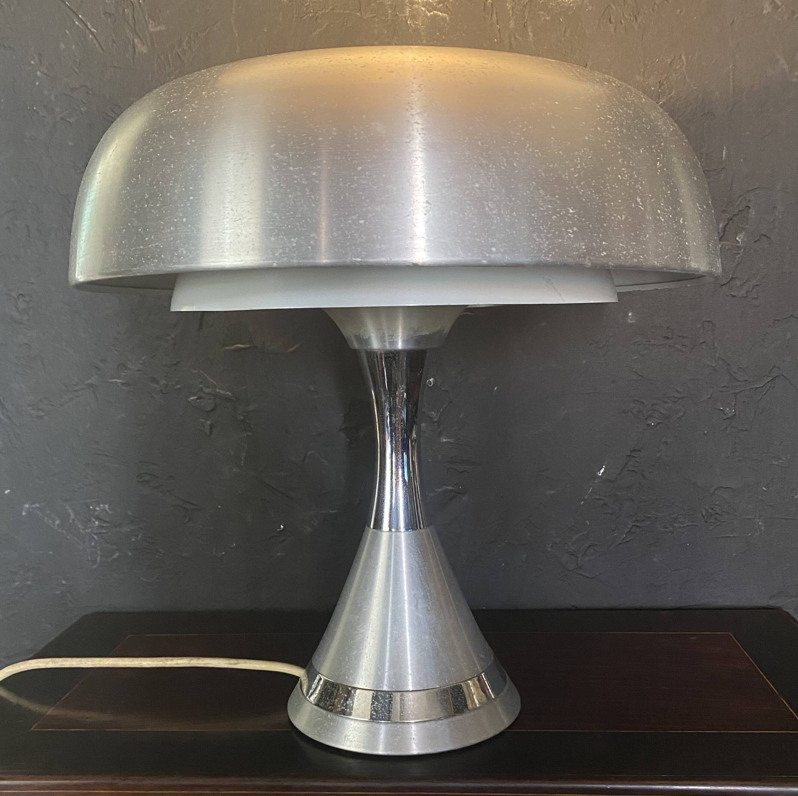 Mushroom lamp - Harvey Guzzini - Italy - 20th century