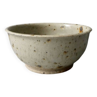 Large stoneware bowl or salad bowl