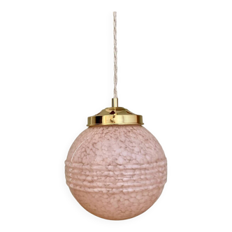 Suspension globe vintage art déco en verre de Clichy rose Pâle