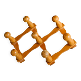 Extendable coat rack