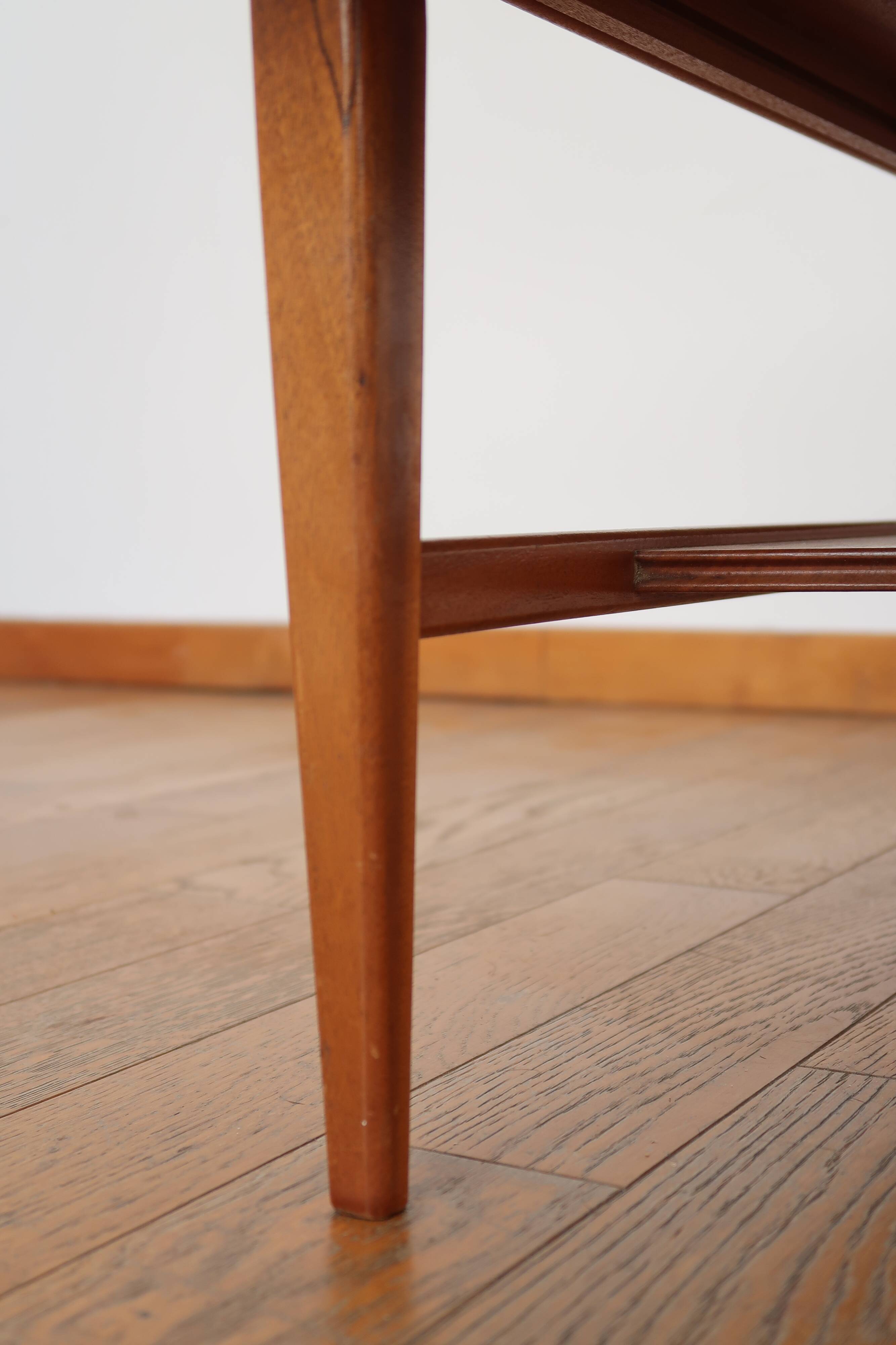 Scandinavian coffee table Fyne Ladye
