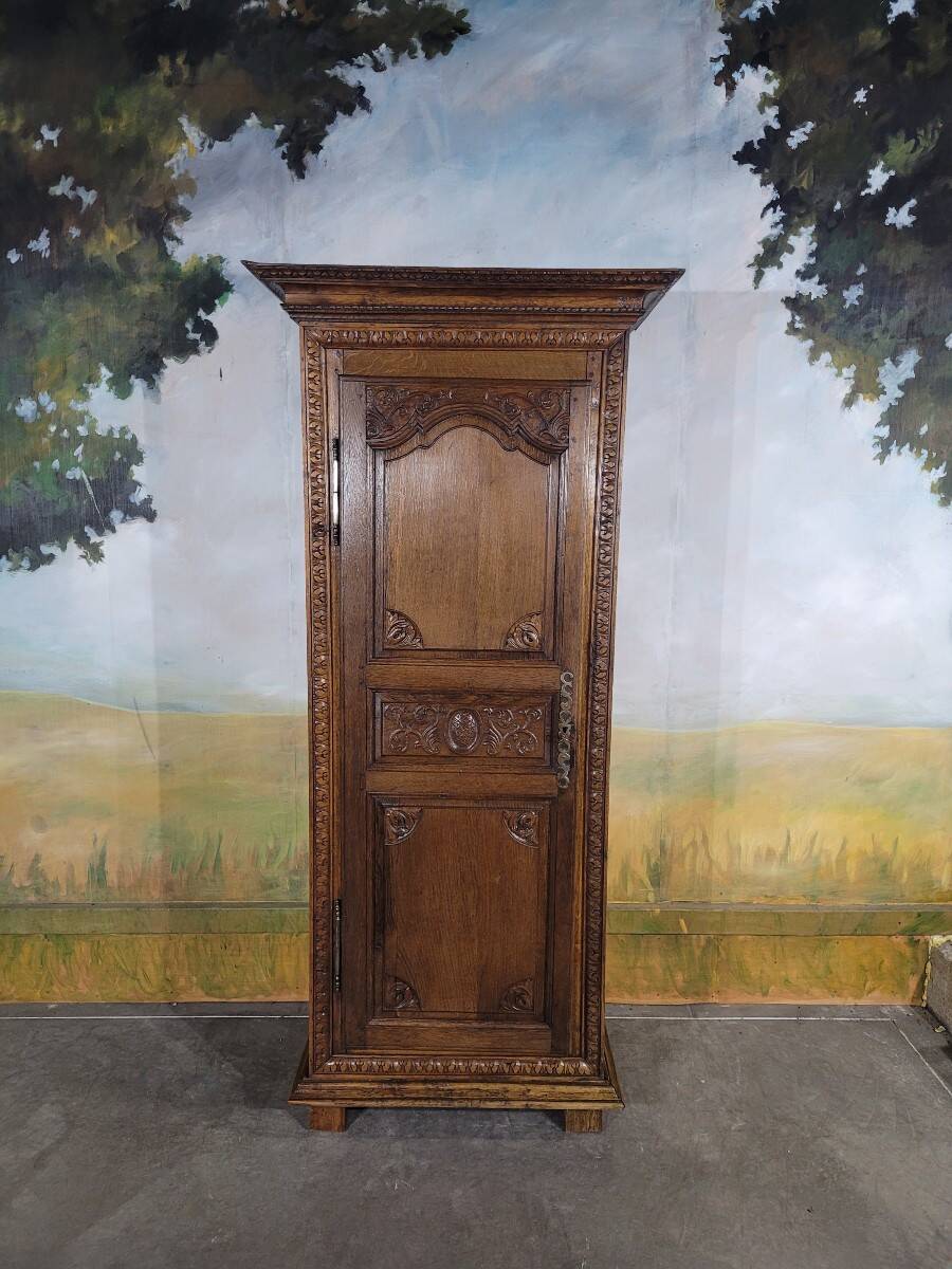 Petite bonnetière époque 1940 de style Louis XIV