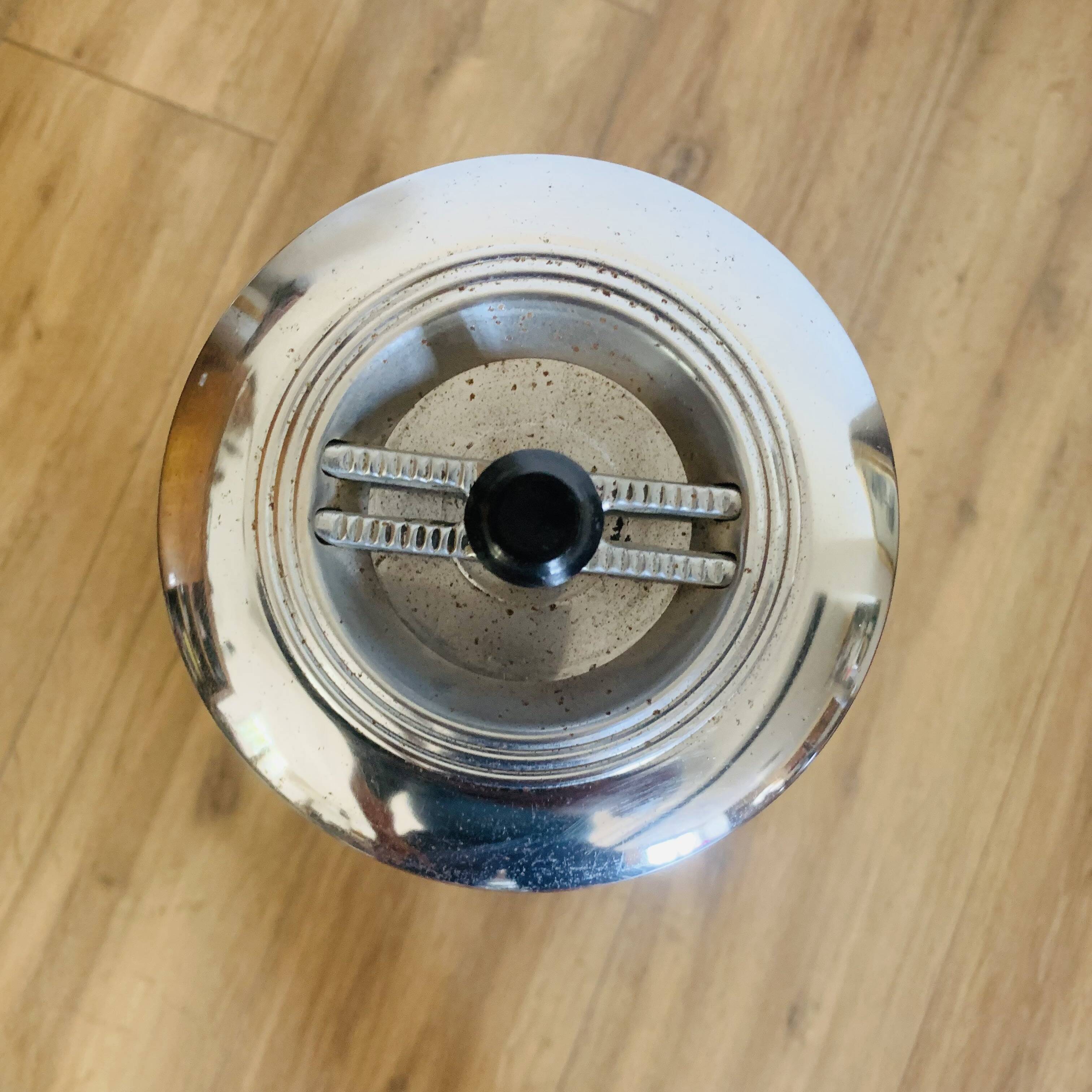 Cendrier Space age