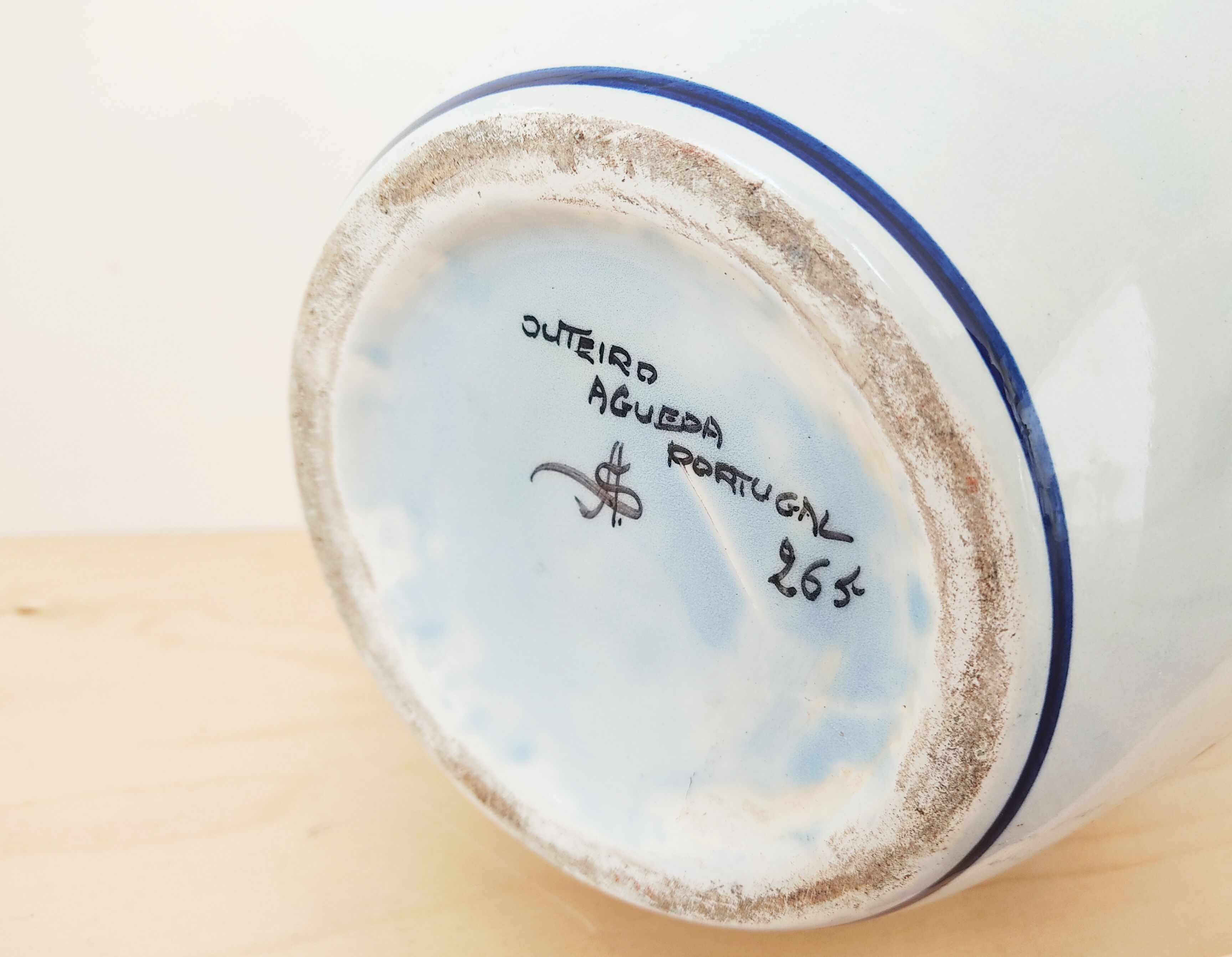 35 cm Portuguese ceramic vase Outeiro Agueda