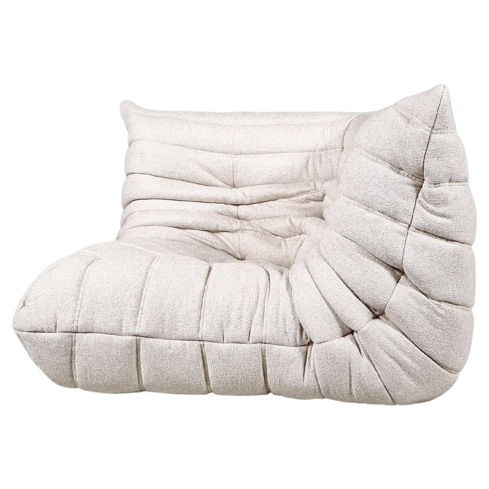 Fauteuil Togo en tissu crème par Michel Ducaroy pour Ligne Roset, circa 1970